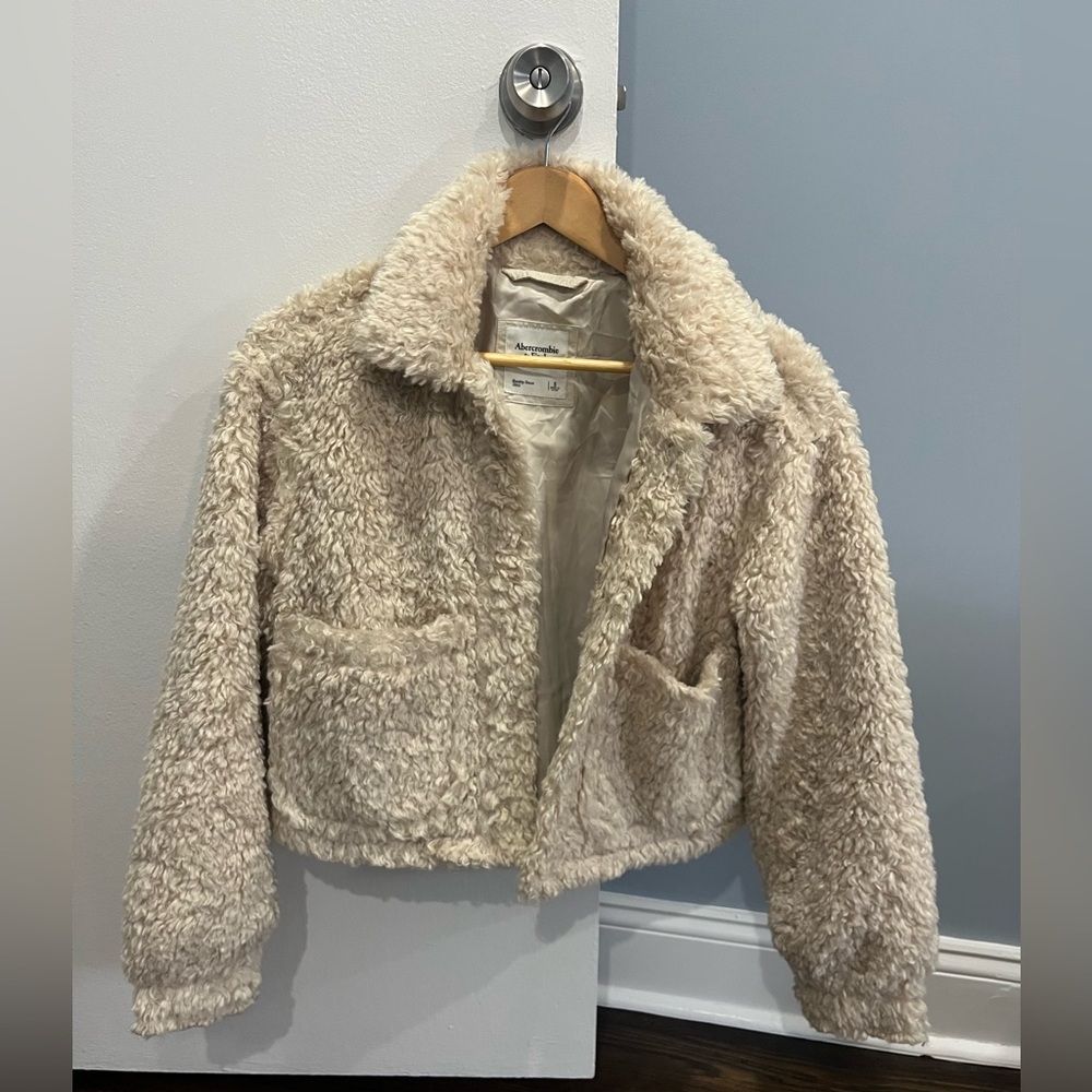Abercrombie & Fitch Cream Fleece Jacket